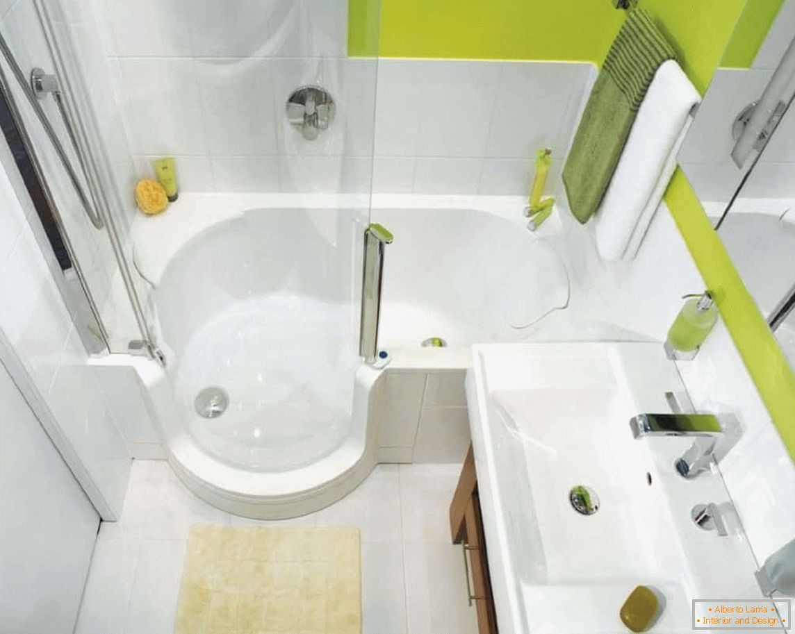 Expansion of space в хрущевской ванной комнате