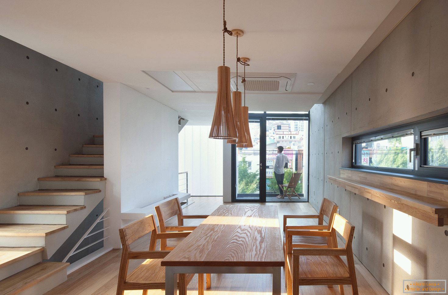 Architecture in a small square: the interior of the dining room