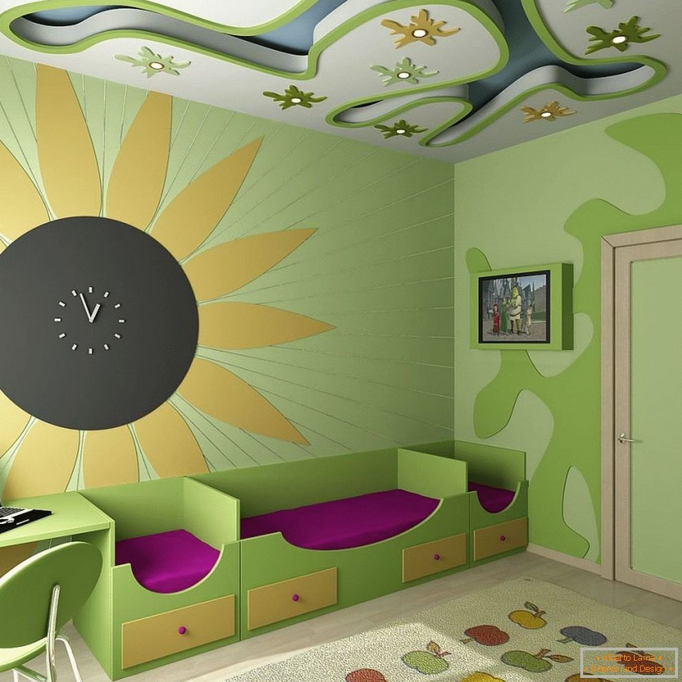 Applique on the ceiling of the nursery