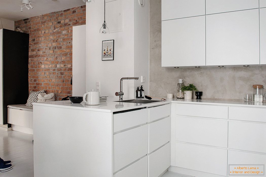 White glossy kitchen furniture