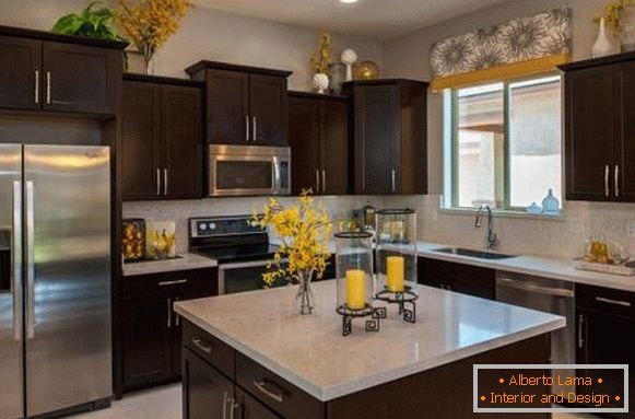 Yellow kitchen decor in interior design - photo