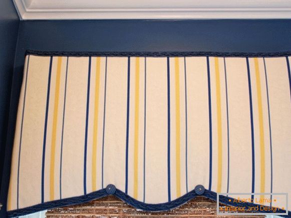 Cornice of cloth with their own hands