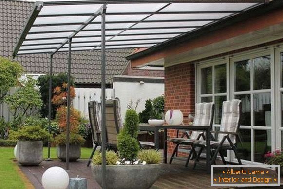 light and elegant polycarbonate canopy in the courtyard of a private house, photo 16