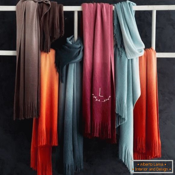 New trend: luxurious colors in the interior!