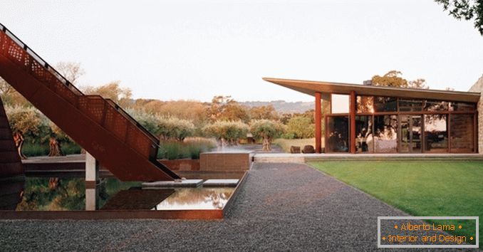 Arrangement of a modern garden with a swimming pool