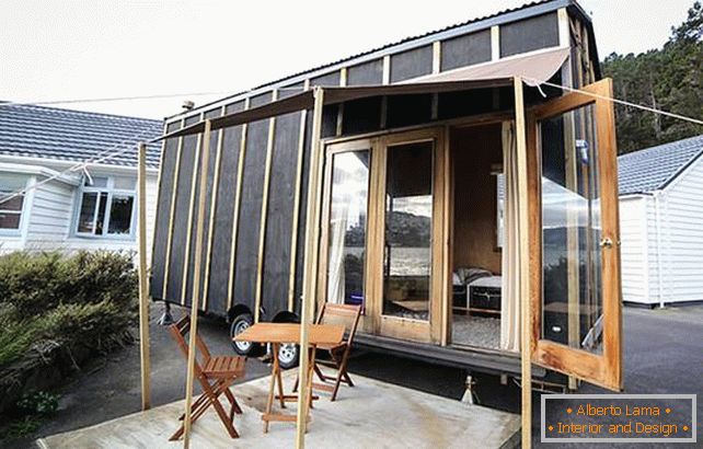 The project of a very small house in New Zealand