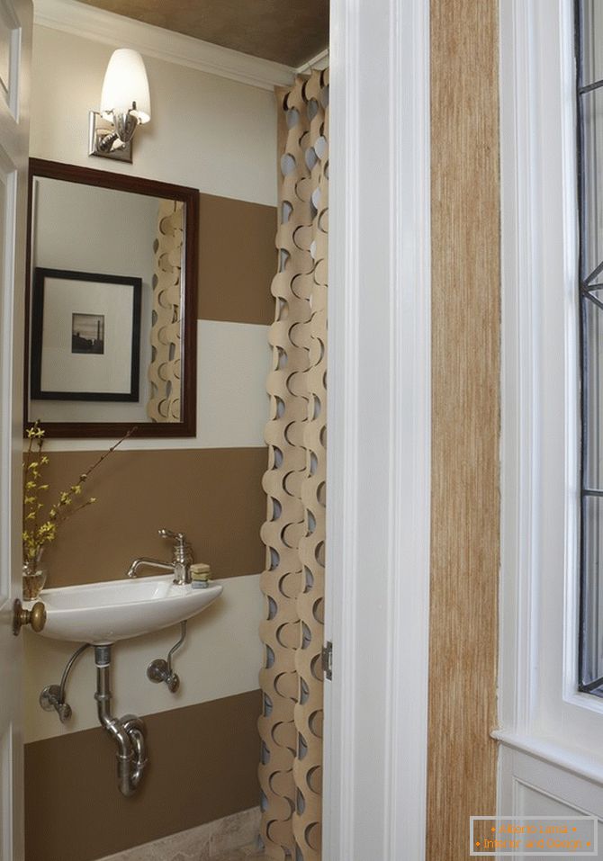 12 invaluable tips will help you transform a small bathroom