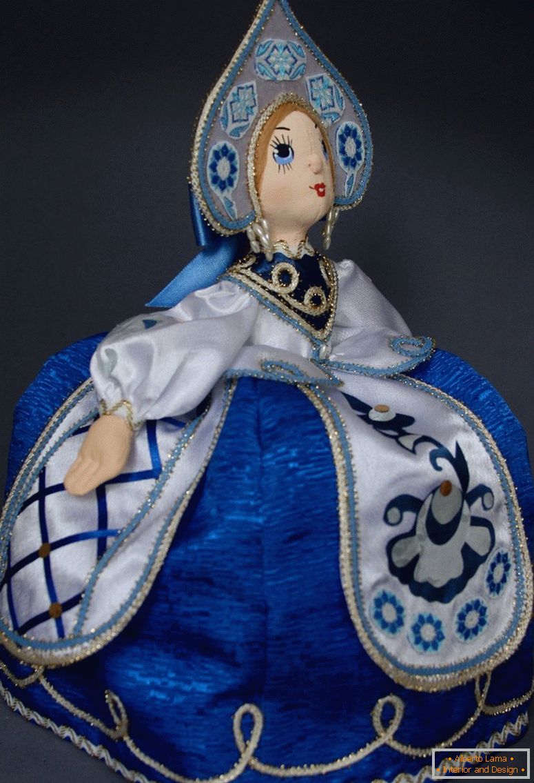 Baba on the teapot - a master class on making own hands with