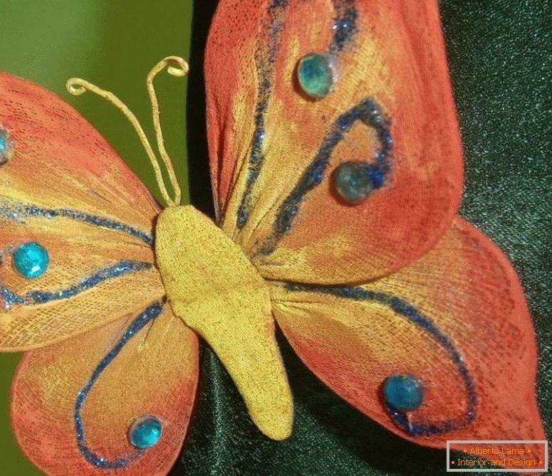 Butterflies with their own hands - a master class to create