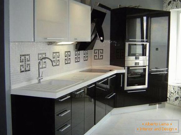 Black and white cuisine: how to create a stylish interior in