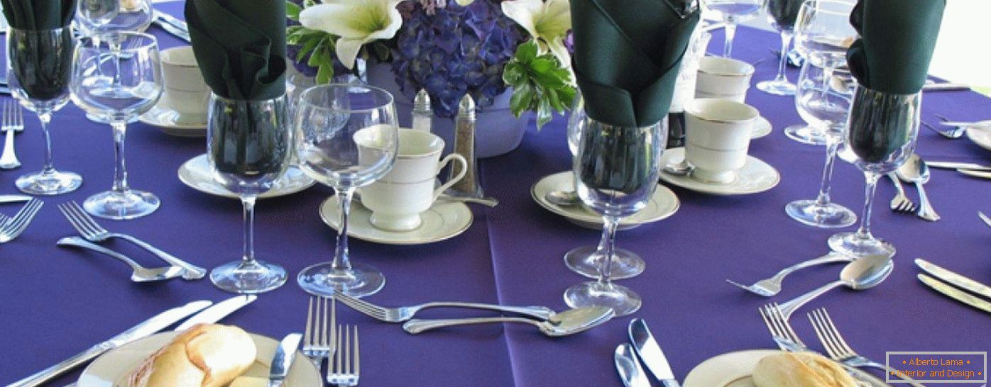 Decor for march 8 - create a festive mood
