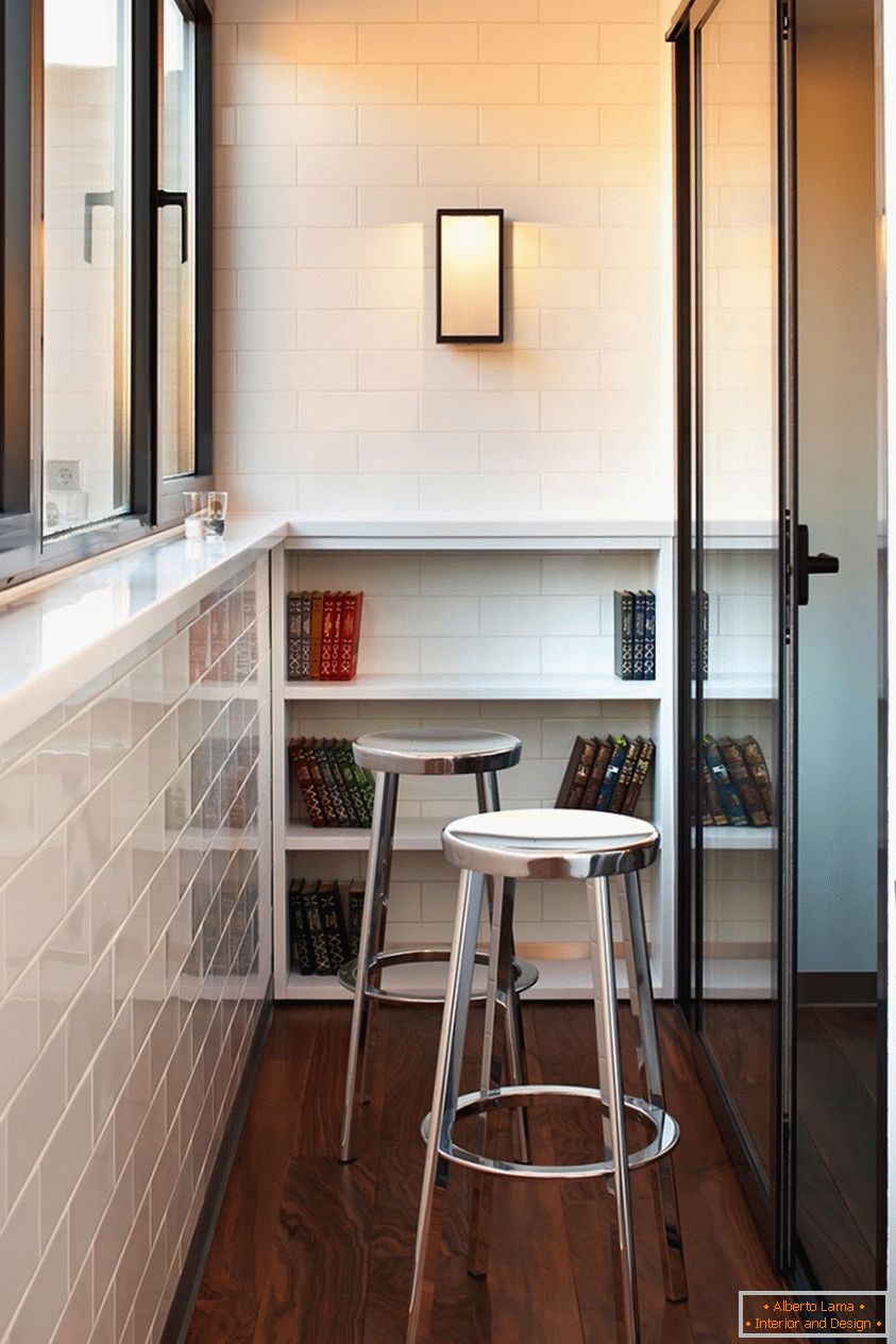 Design of a small loggia: a forgotten room