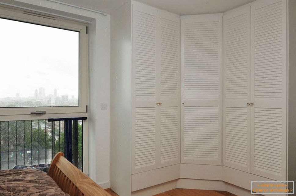Corner cabinet design +75 photo