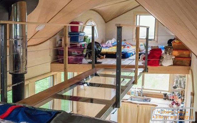 House on wheels for a family of four people can be beautiful