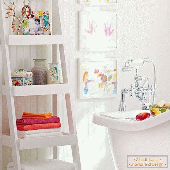 Ideas of a cozy home: design of small bathrooms