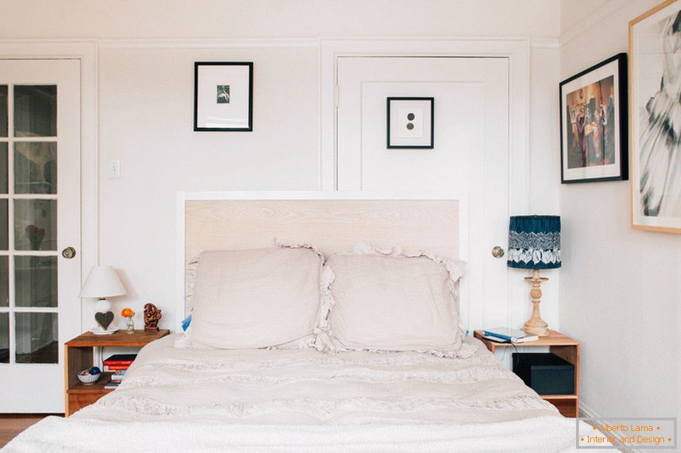 Interior of a small studio: cosiness and comfort on 33