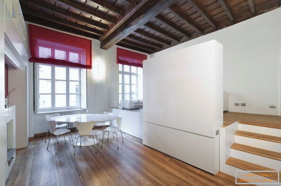 From one-room - three-room: original reconstruction from