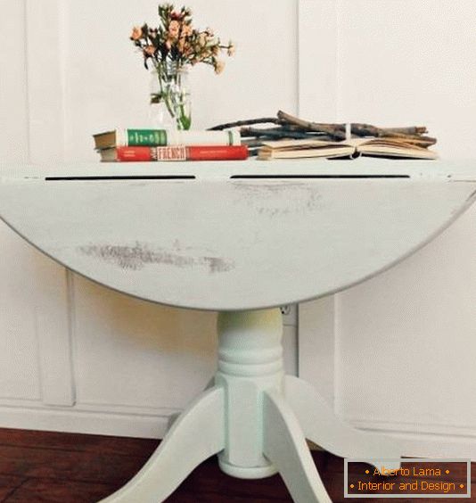 How to grow old furniture yourself