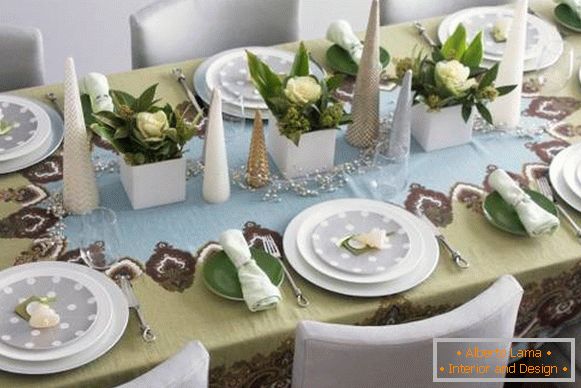 How to decorate a house for the new year 2016 - trends and