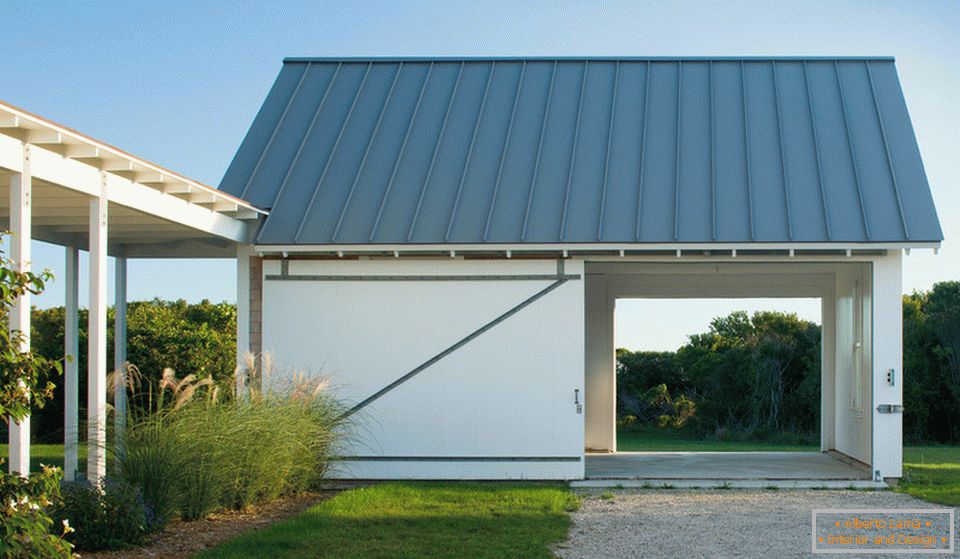 How to install or repair a garage door - a short technical