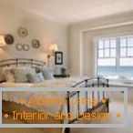 Wrought-iron beds in the modern bedroom interior + 75 photo