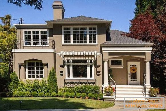 Beautiful color of the facade or how to paint the house in