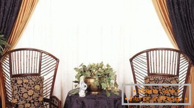 Lambrequins - decor for the upper part of the curtains,