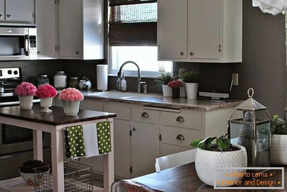The maximum use of a small kitchen - practical