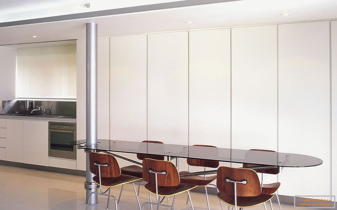 Small apartment bondi beach with stunning views of the