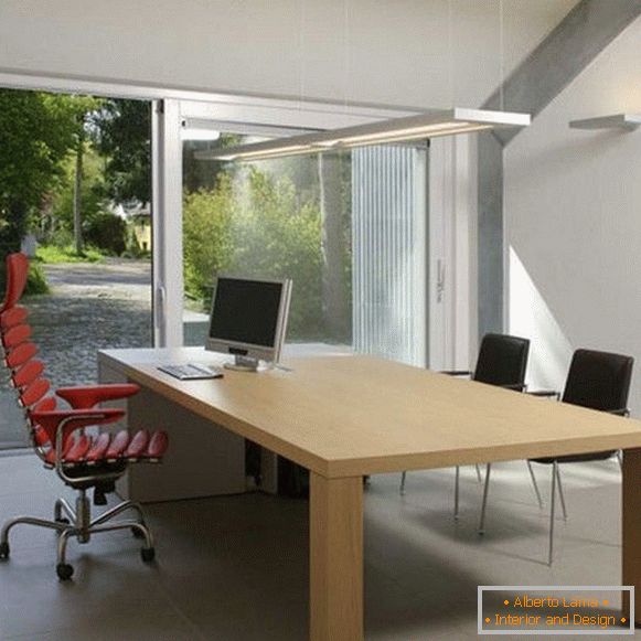 Mini-office from the old garage - rational use of the area