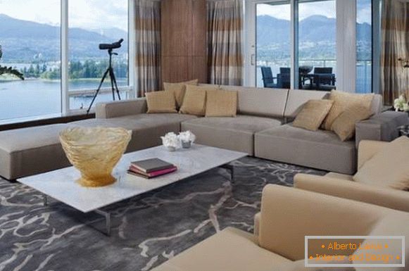 Fashionable combination of colors in the interior - beige