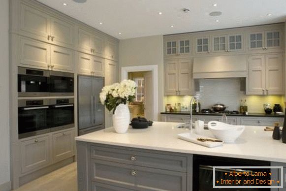 Fashionable combination of colors in the interior - beige