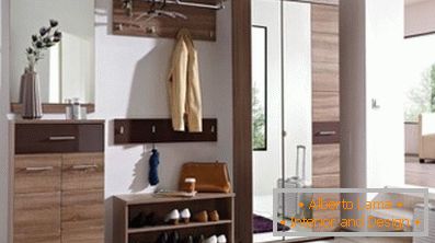Modular hallways in a modern interior