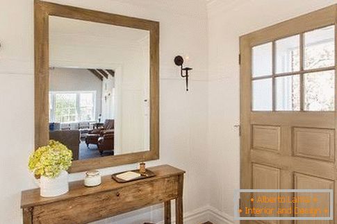 Wall mirror in the hallway - 30 ideas for a stylish interior