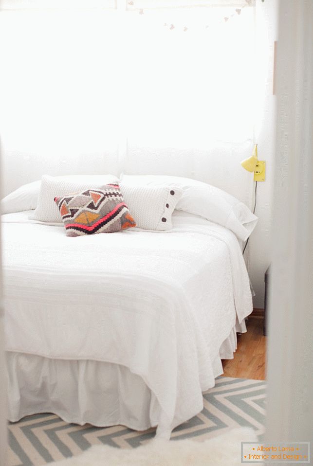 The unique charm of a tiny solar apartment in california