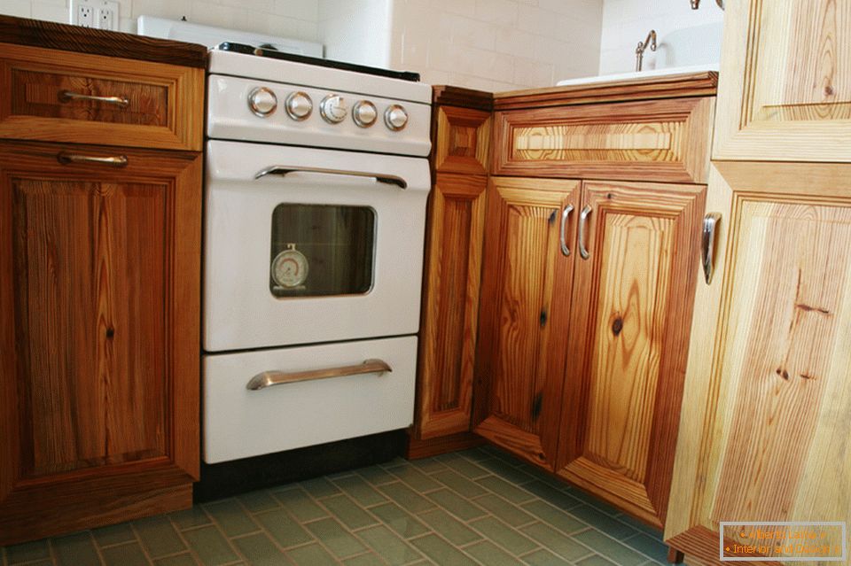 Incredibly comfortable tiny kitchen with laundry