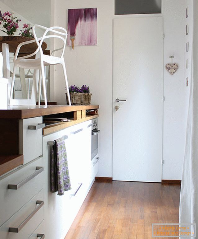 Registration of a small apartment 15 sq.m. m creative person