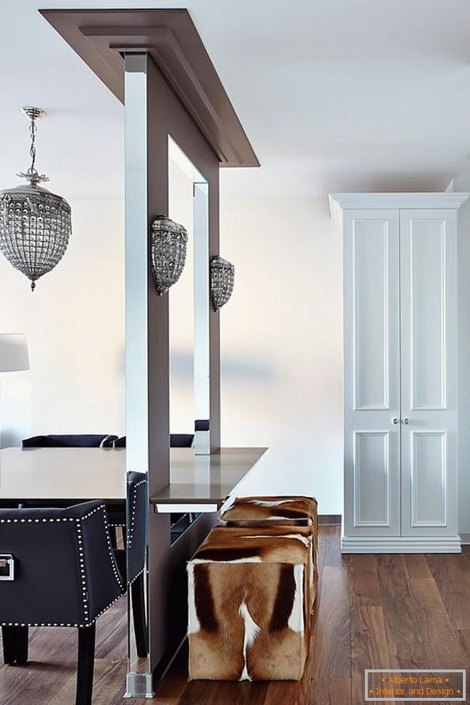 The original interior of a small apartment - the elements of