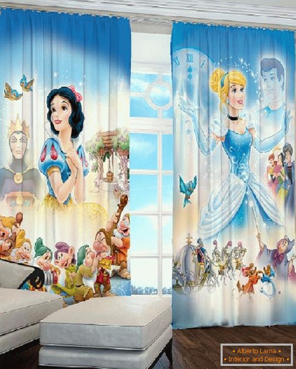 Curtains in the children's room for the girl: examples of
