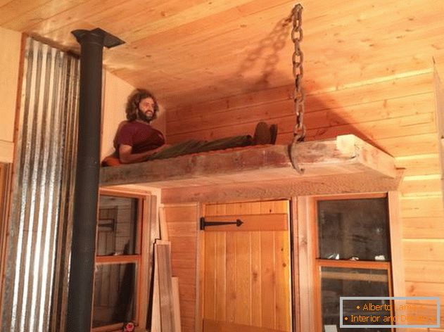 Absolutely stunning tree house with own hands