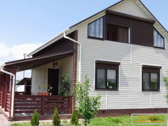 Modern decoration of the facade of a private house: options