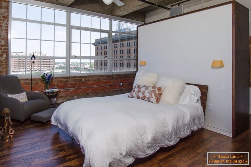 Bedroom in loft style: exquisite simplicity
