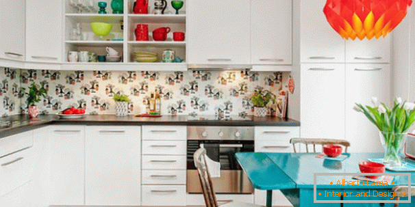 Retro style in the interior of a small apartment: brightness