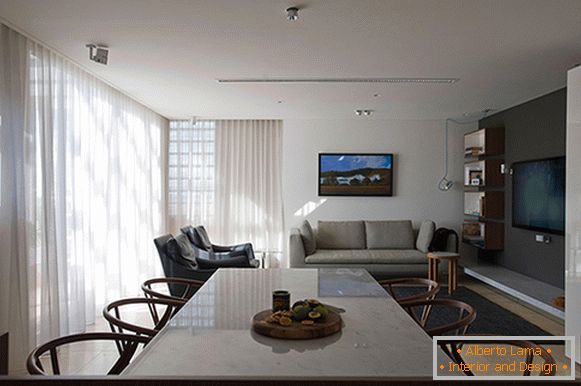 The successful distribution of space in small apartments -