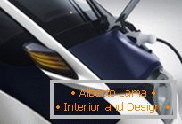 Amazing personal car i-road from toyota