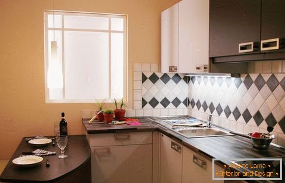 We choose a dining table for a small kitchen - the
